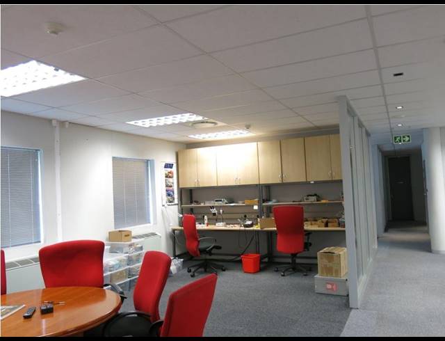 712M² OFFICE TO LET IN CENTURY CITY